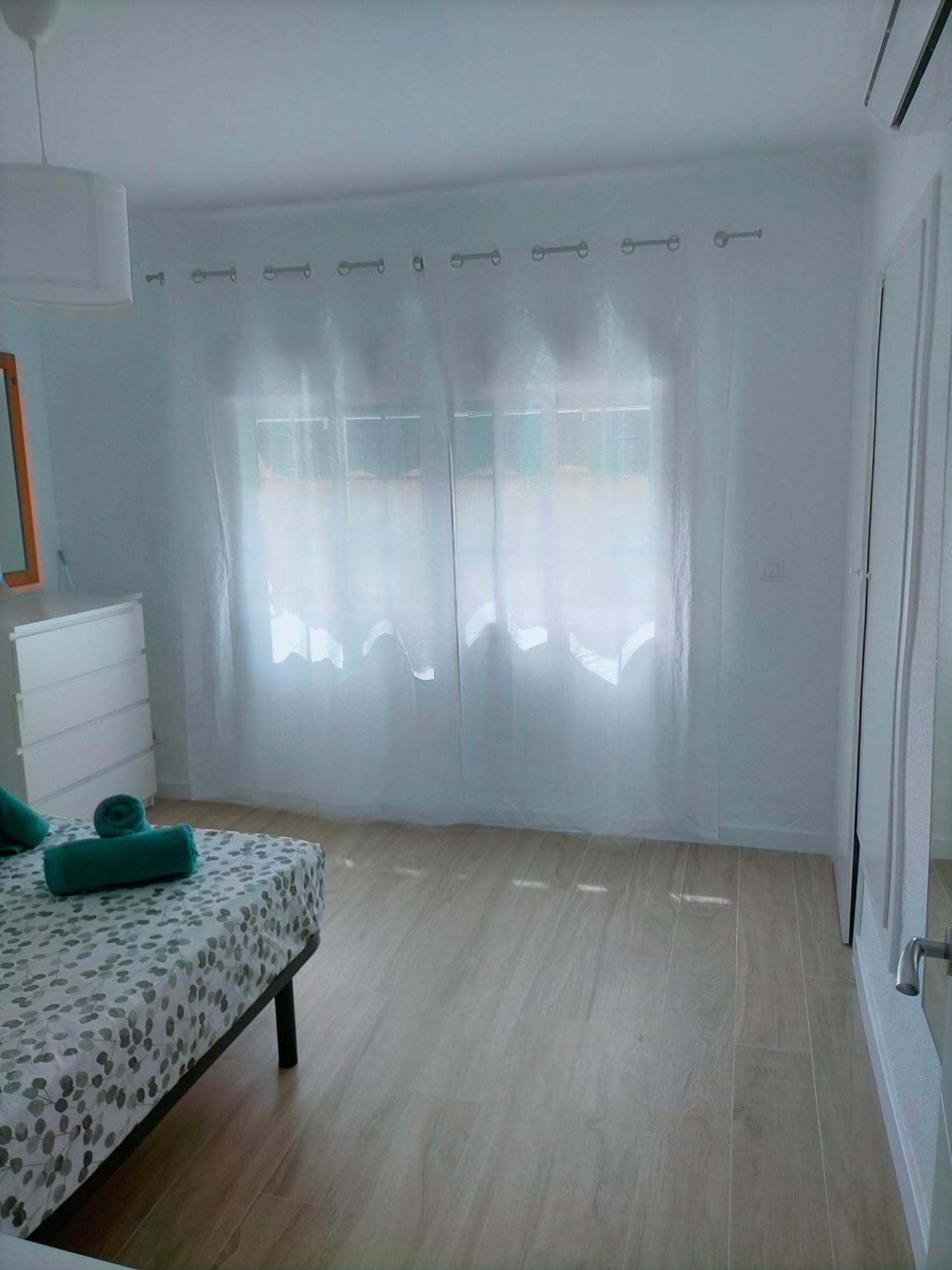 Prat Apartment *