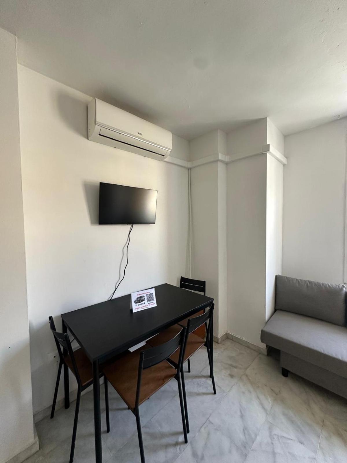 Playa Huelin Apartment *