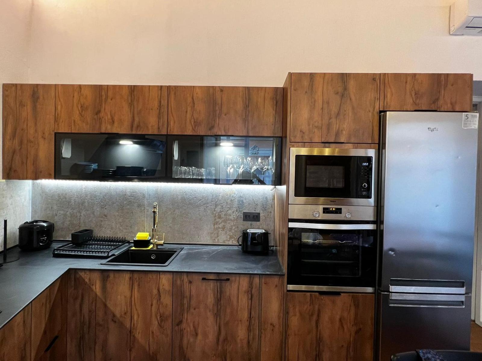 Lägenhet Casa Naty, Espacioso Renovado En El Centro De *