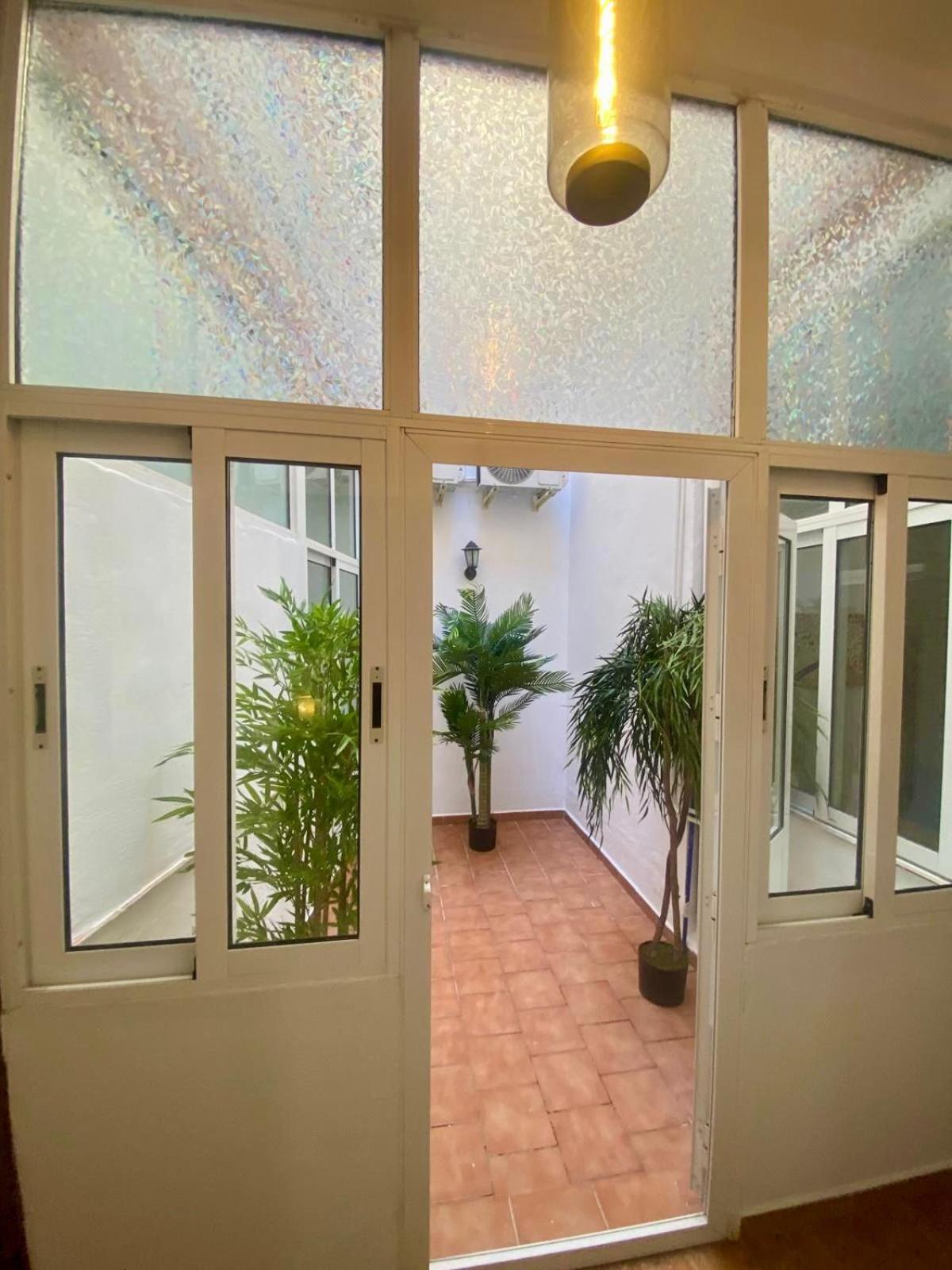 Lägenhet Casa Naty, Espacioso Renovado En El Centro De Málaga
