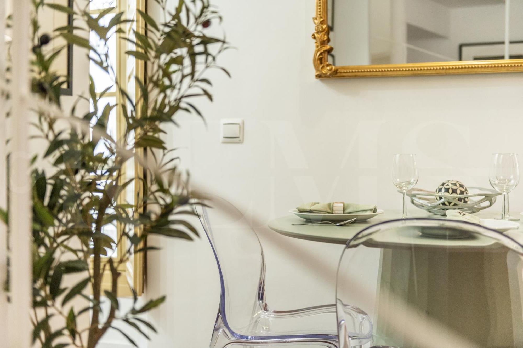 Lägenhet New Charming Duplex In The Heart Of By Rems *