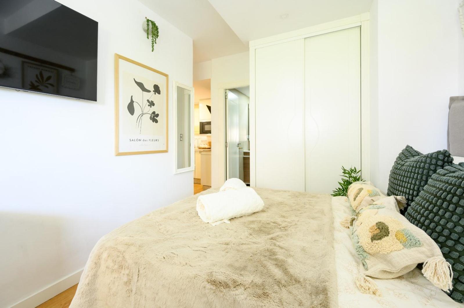 Leilighet Estudio Con Parking Teatinos Living