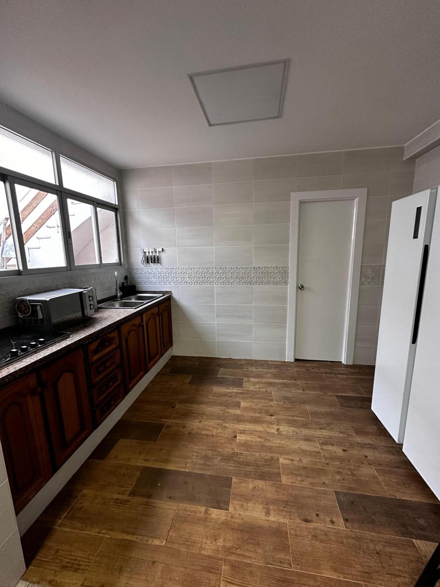 Сasa de vacaciones Amplia Casa Entera Con Patio Y Terraza Familia Y Grupo De Amigos Málaga