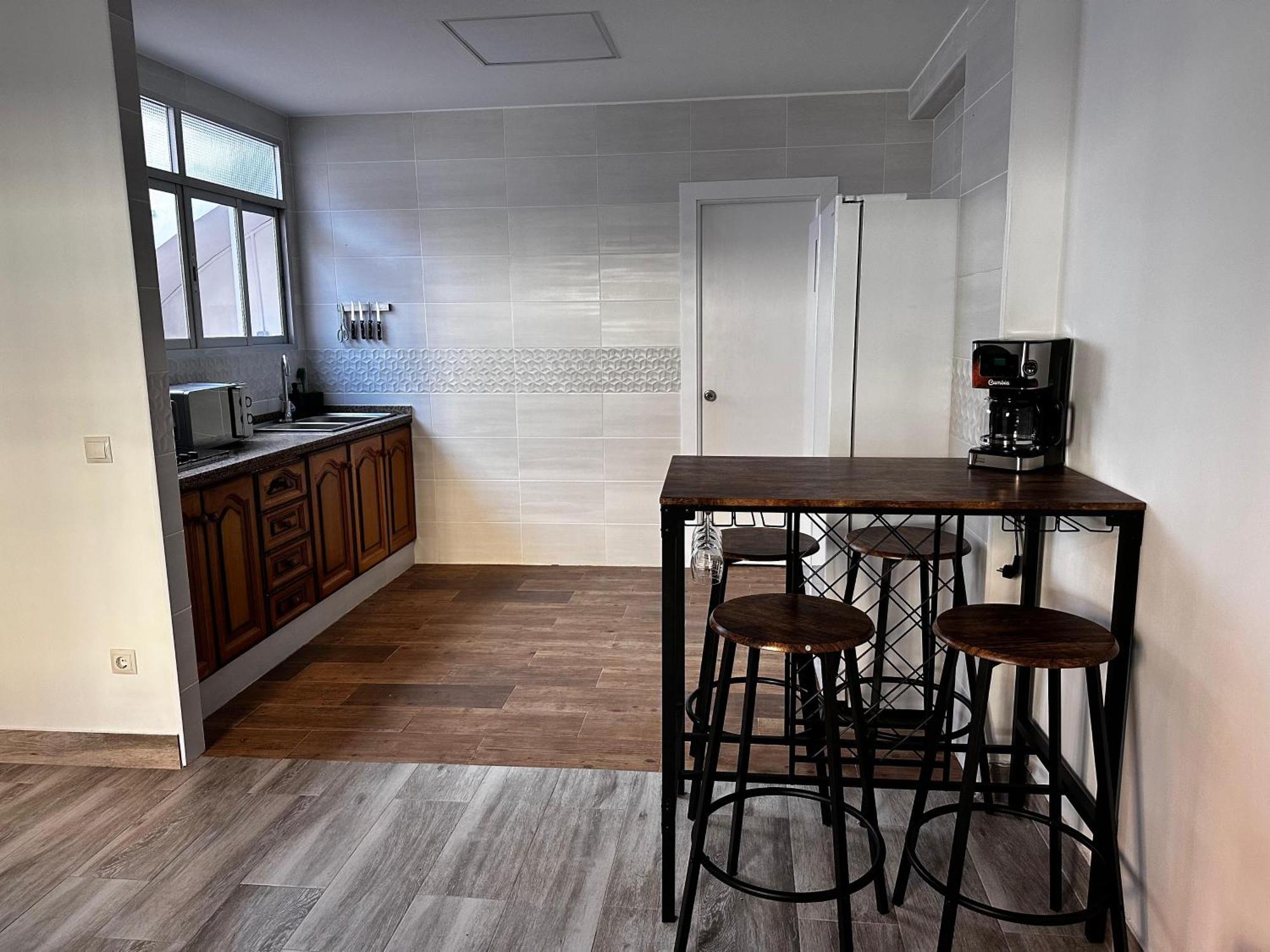Amplia Casa Entera Con Patio Y Terraza Familia Y Grupo De Amigos Сasa de vacaciones