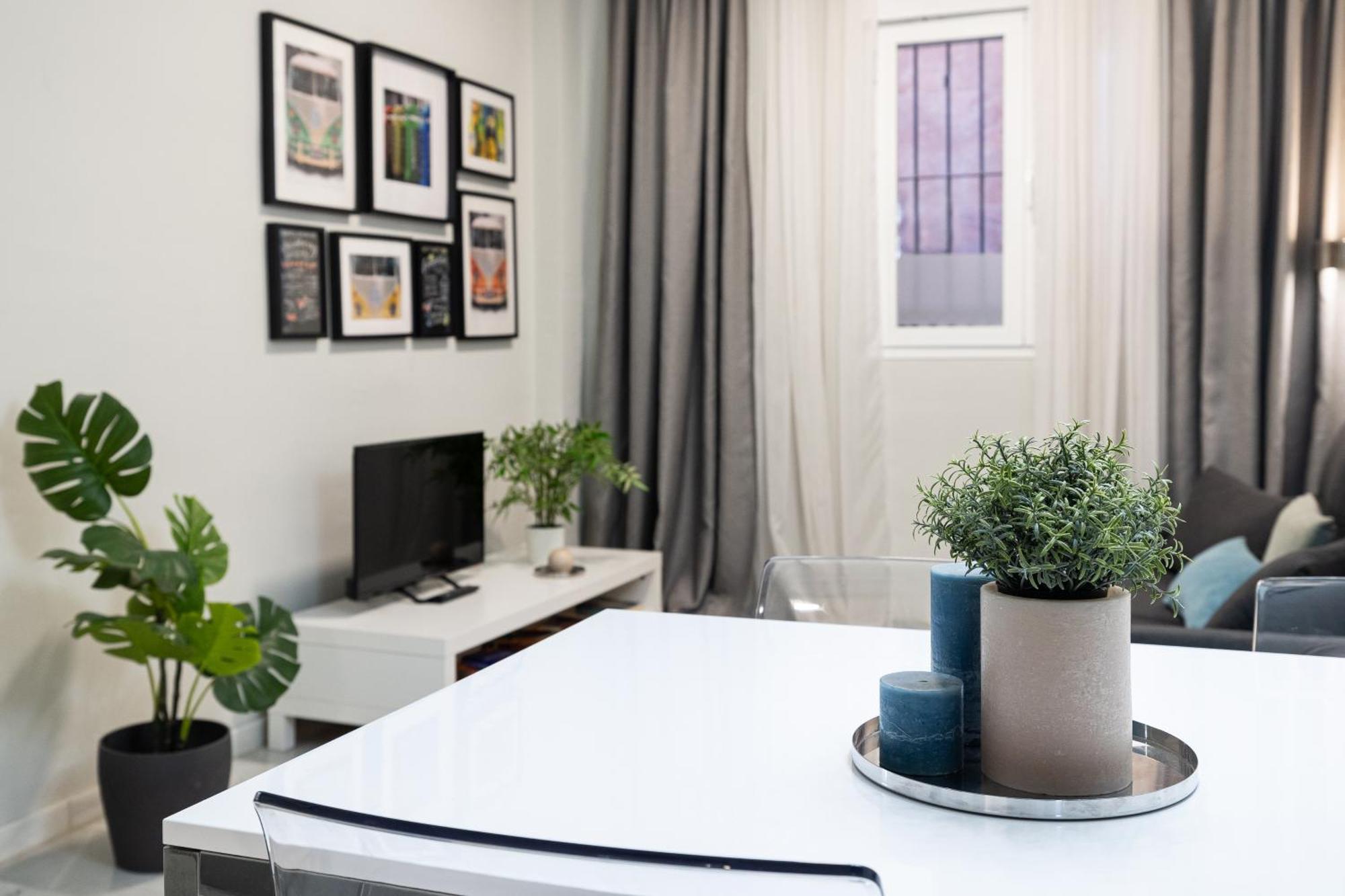 Lejlighed Holidays2malaga Eduardo Ocon Quiet&high Speed Wifi *