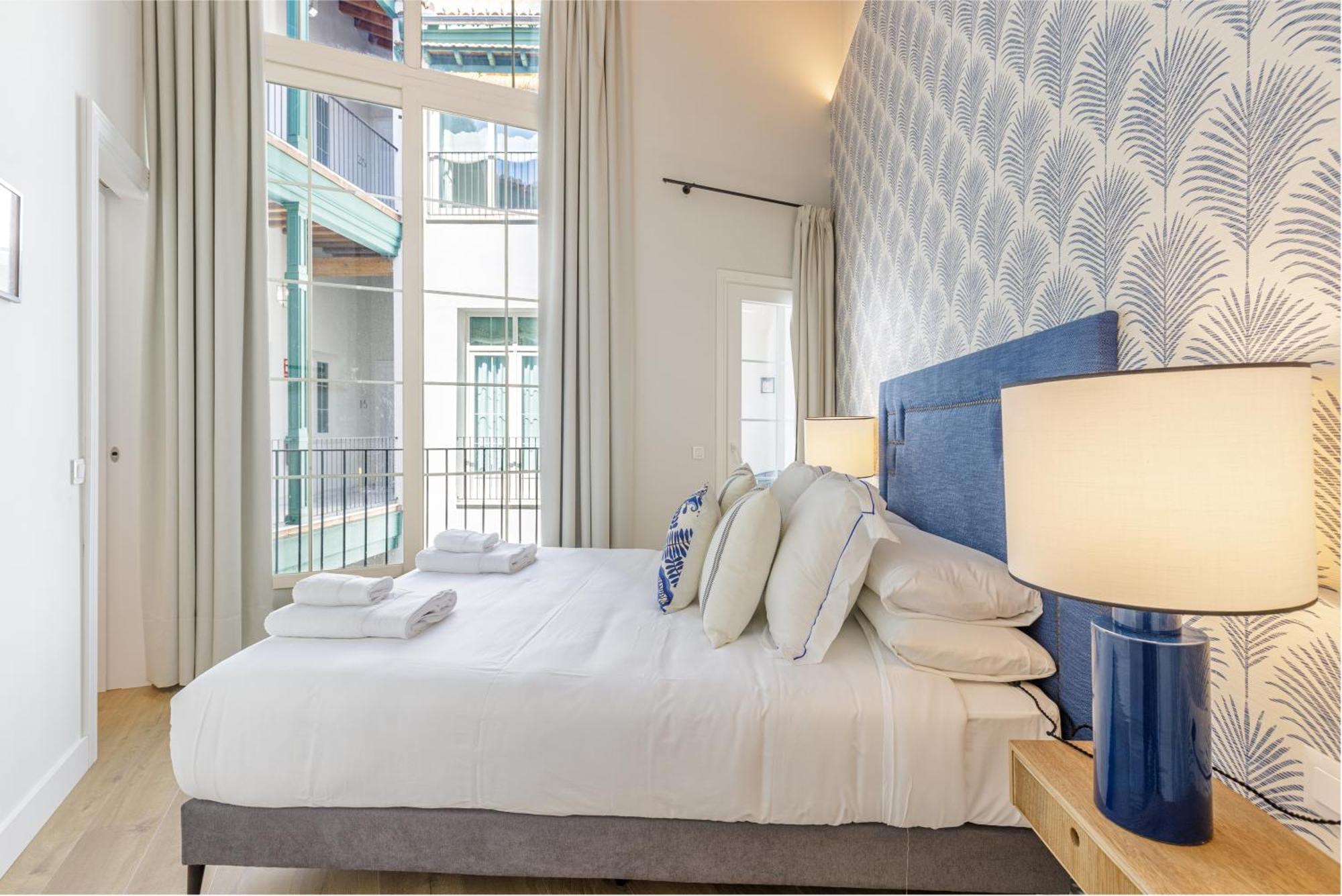 Palacio Vegafuente By Caleta Homes Apartment