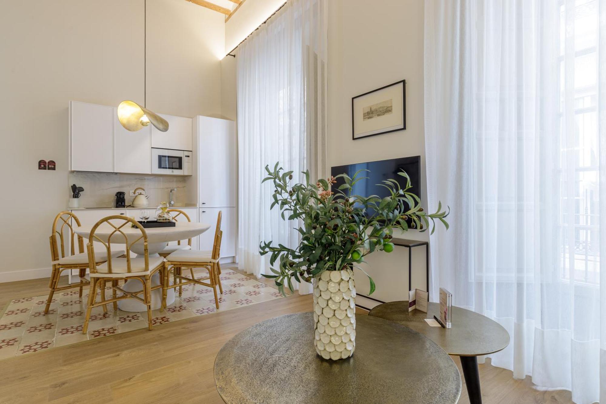 Apartment Palacio Vegafuente By Caleta Homes Málaga