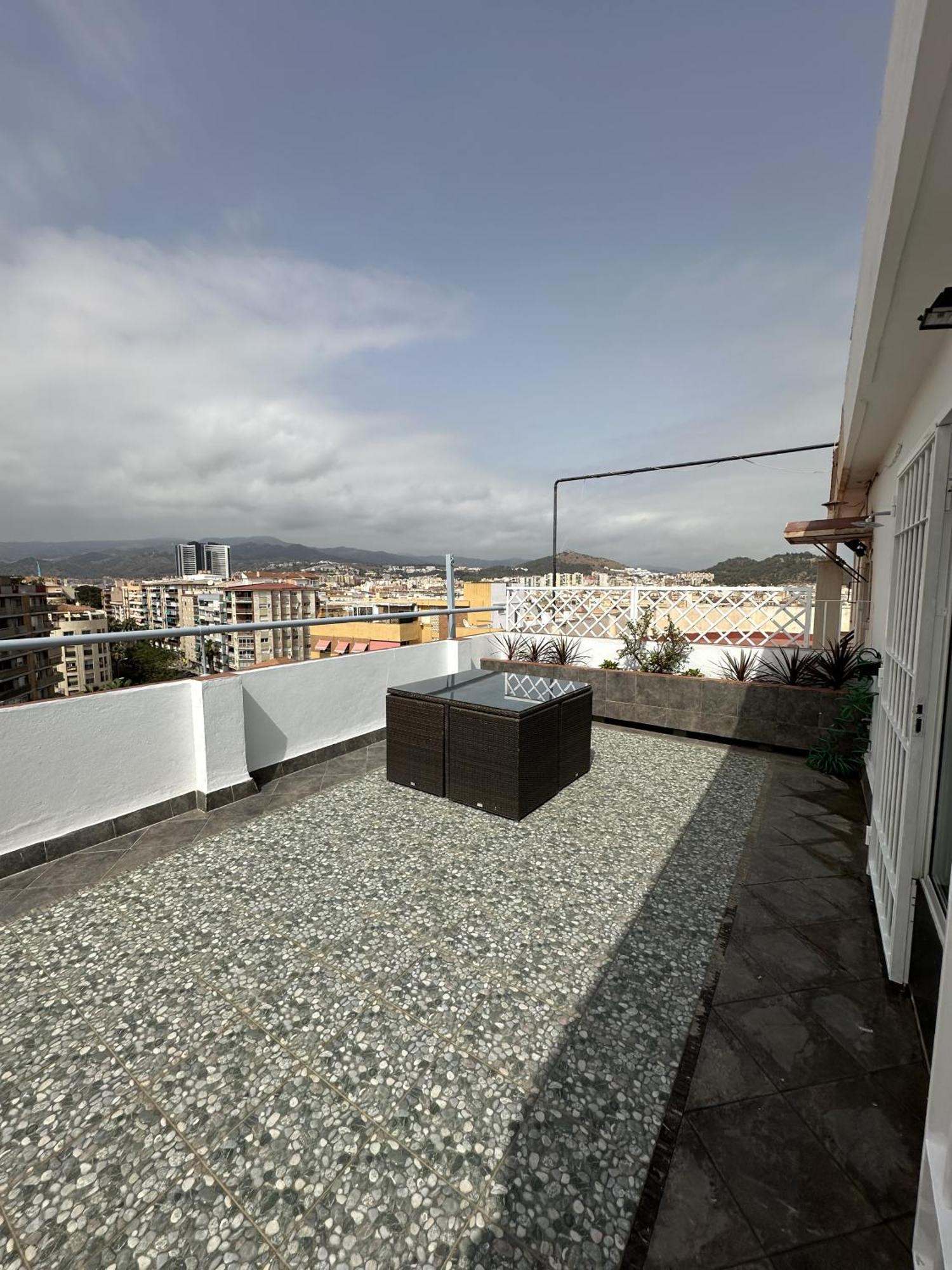 Atico Plaza Bailen Centro Appartamento *
