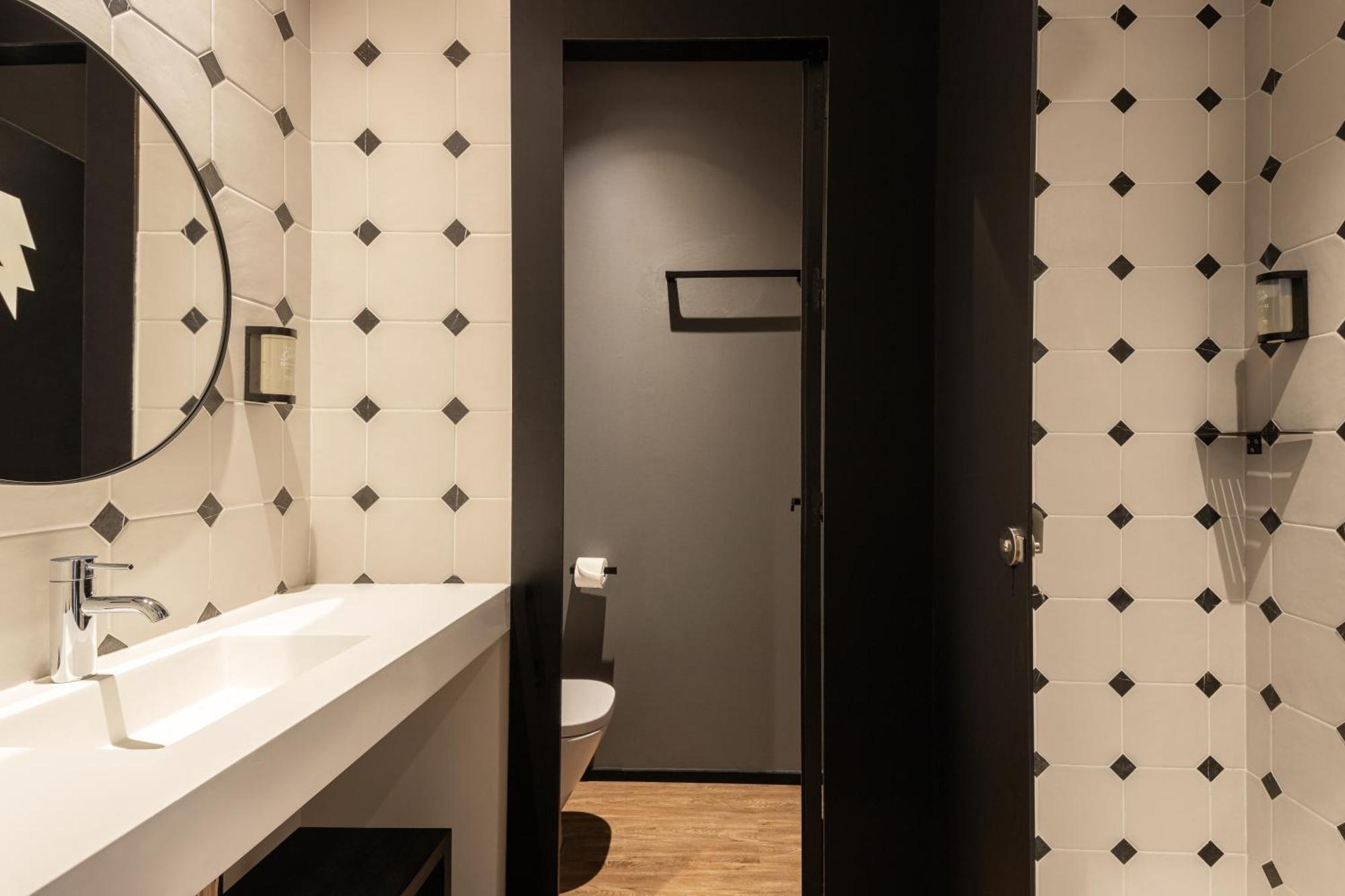 Toc Hostel