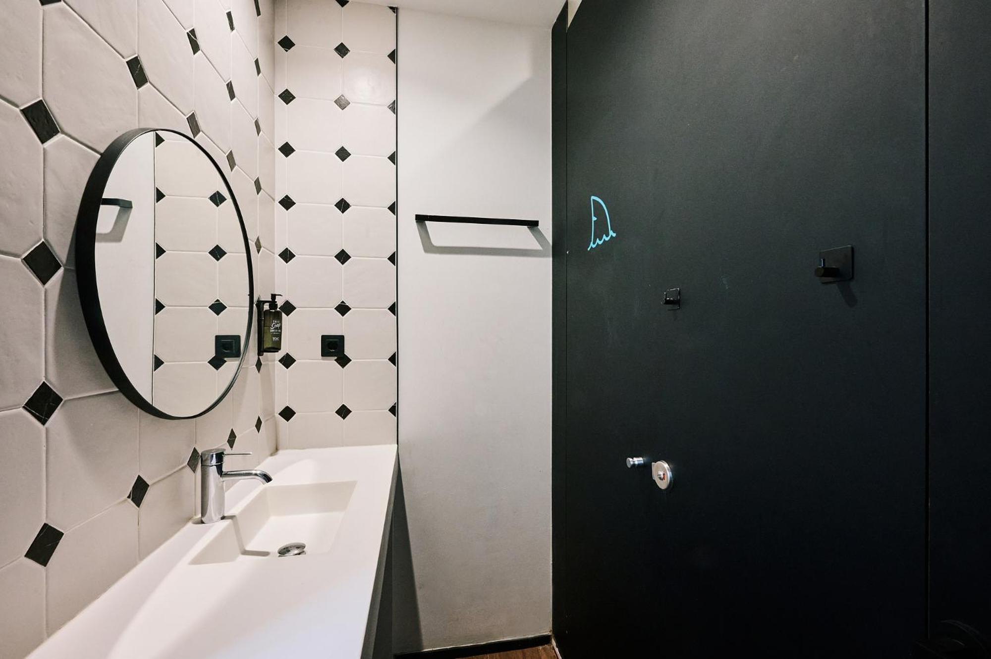 Toc Hostel *