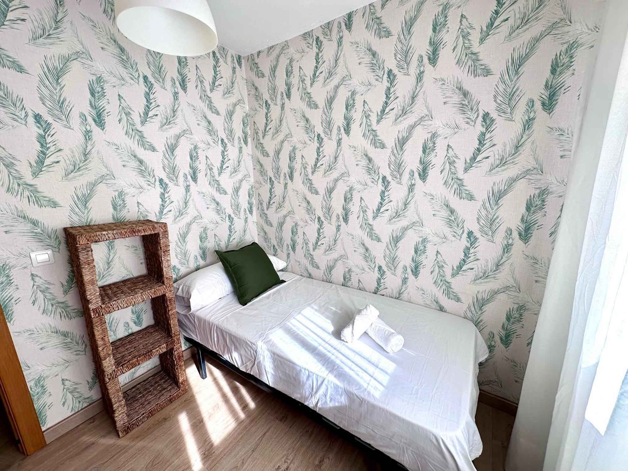 Exclusivo En Avenida Ortega Y Gasset Malaga