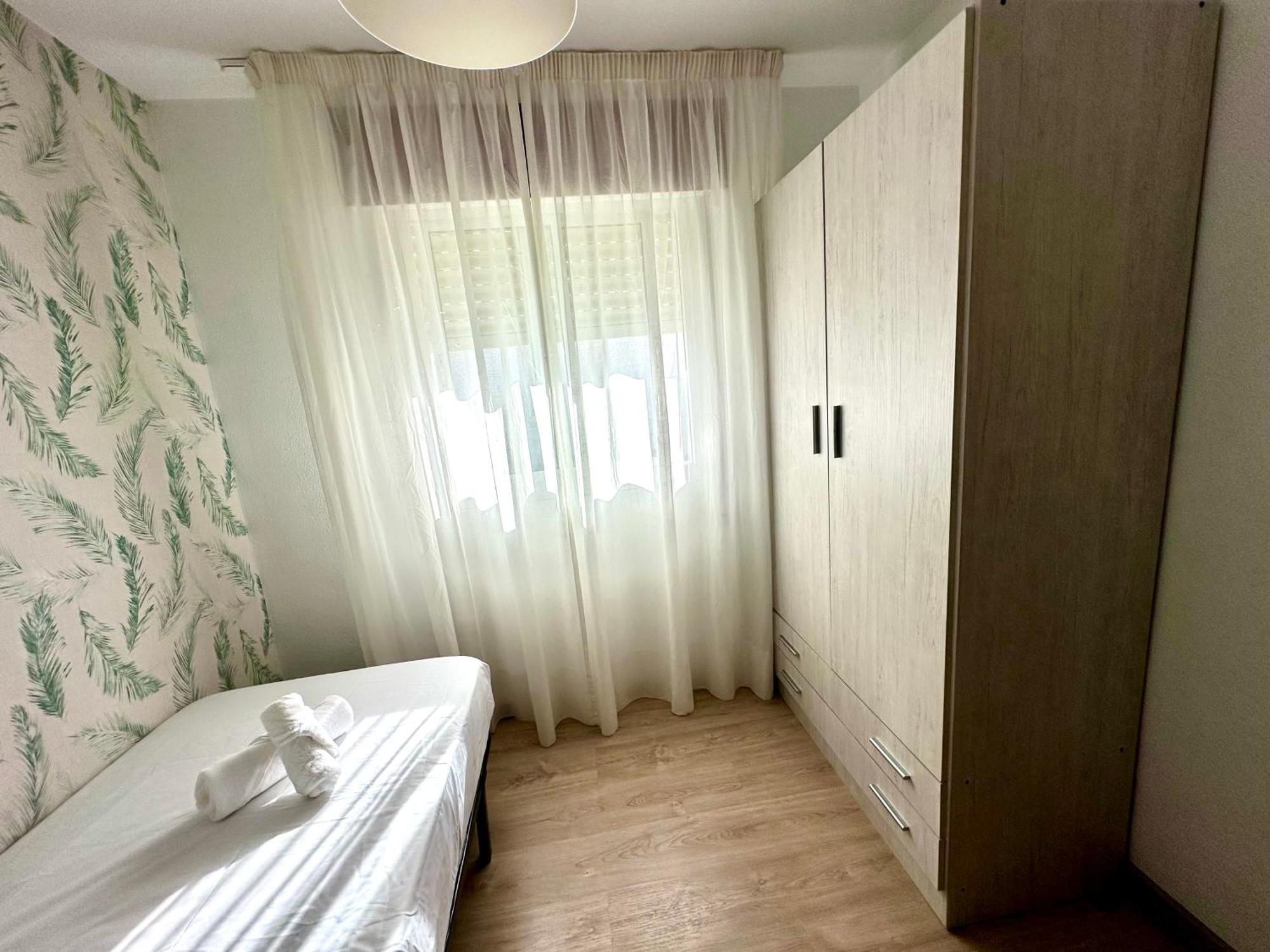 Exclusivo En Avenida Ortega Y Gasset Malaga