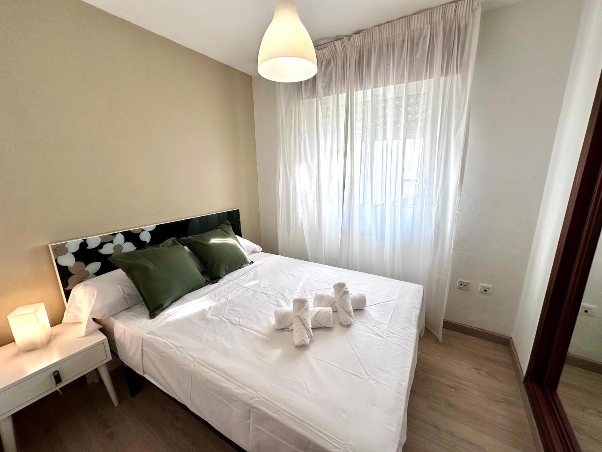Exclusivo En Avenida Ortega Y Gasset Malaga