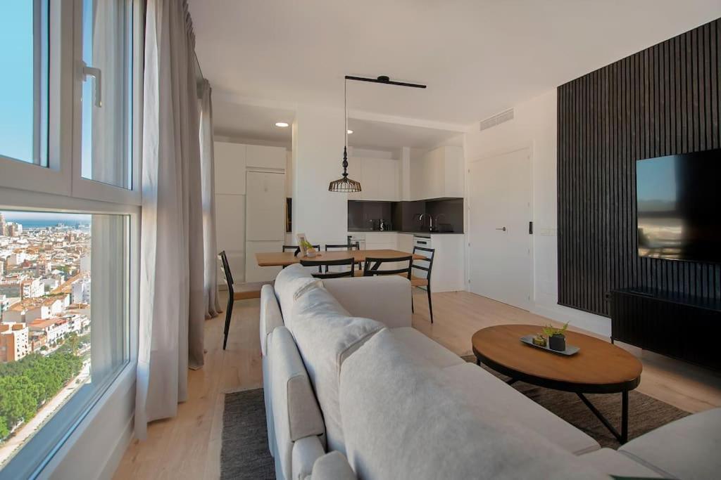 Lejlighed Urban Jungle In Center, 18th Floor, Rooftop Pool, Free Parking Málaga