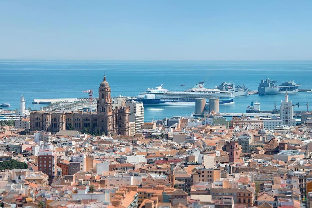 Lejlighed Urban Jungle In Center, 18th Floor, Rooftop Pool, Free Parking Málaga