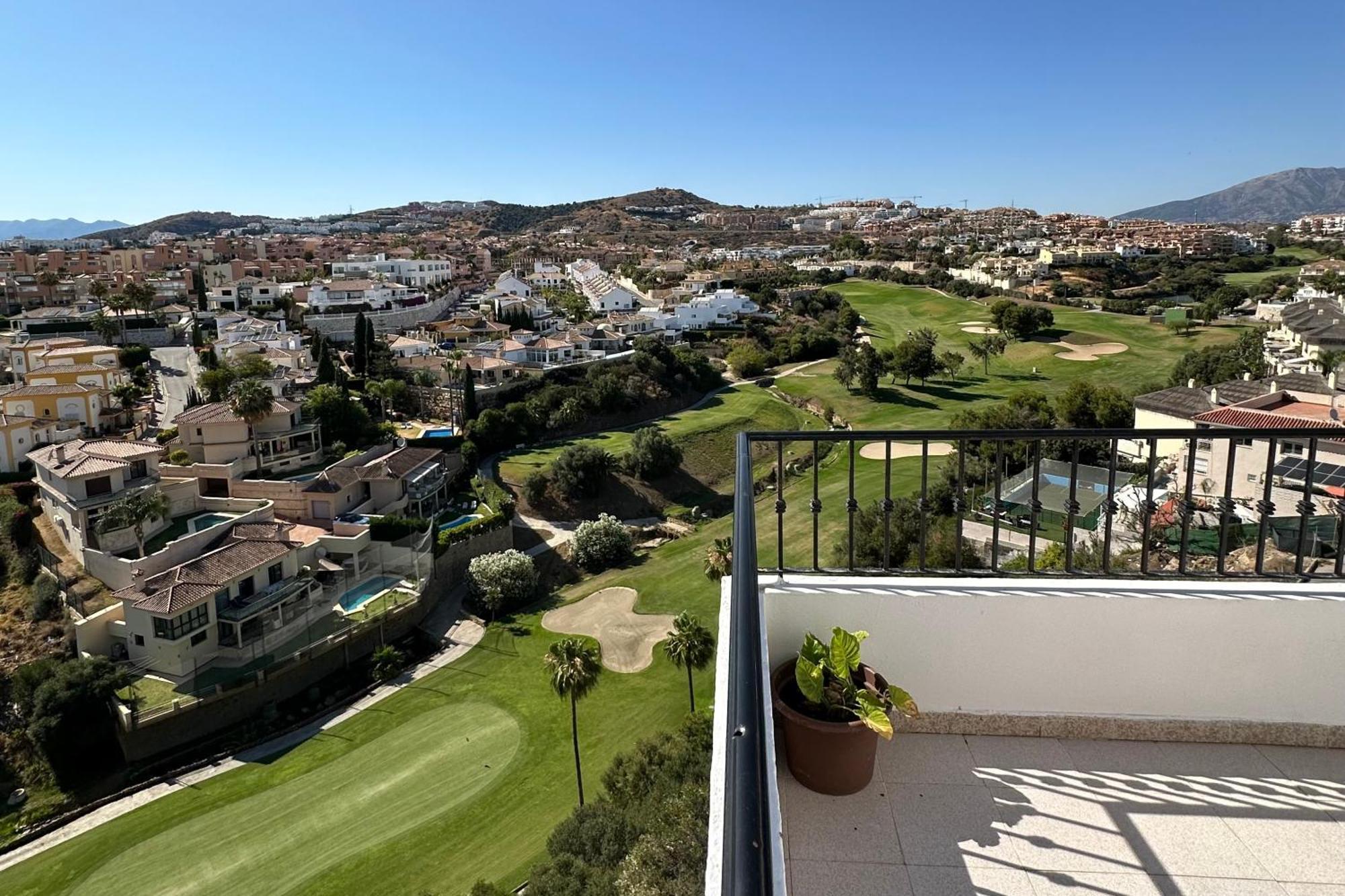 Luminoso Atico Duplex Con Vistas Al Mar Malaga