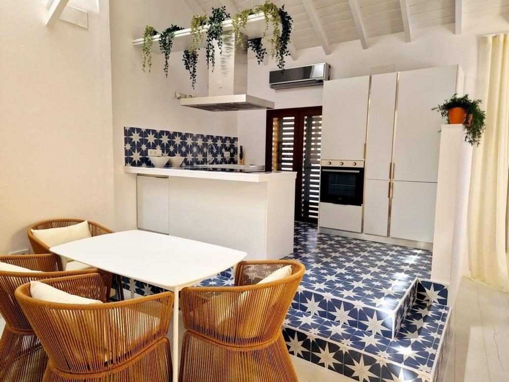 Atico Con Terraza En La Goleta Apartamento Málaga