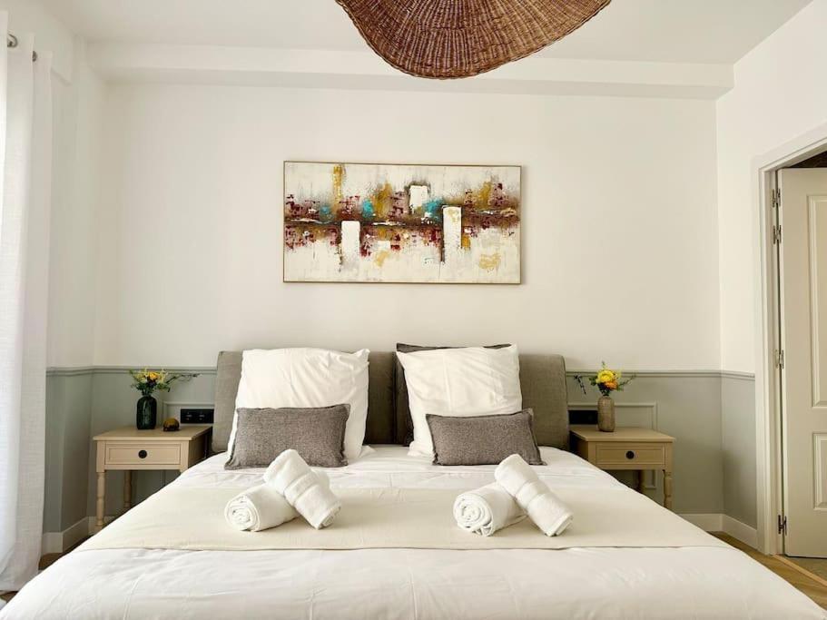 4bd Soho Luxe Retreat Terrace 2bh & Ac * Malaga