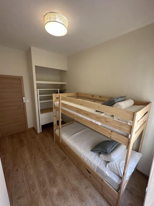 Lägenhet Comfortable In Center With Private Parking Garage Málaga