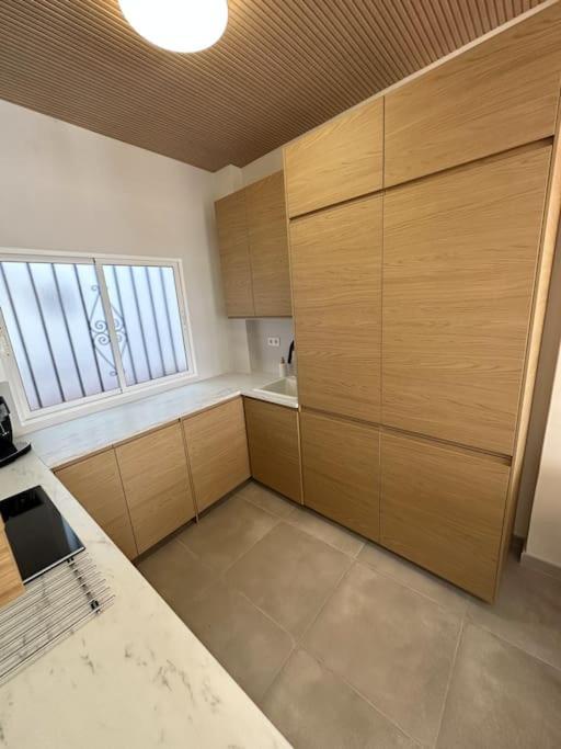 Lägenhet Comfortable In Center With Private Parking Garage Málaga