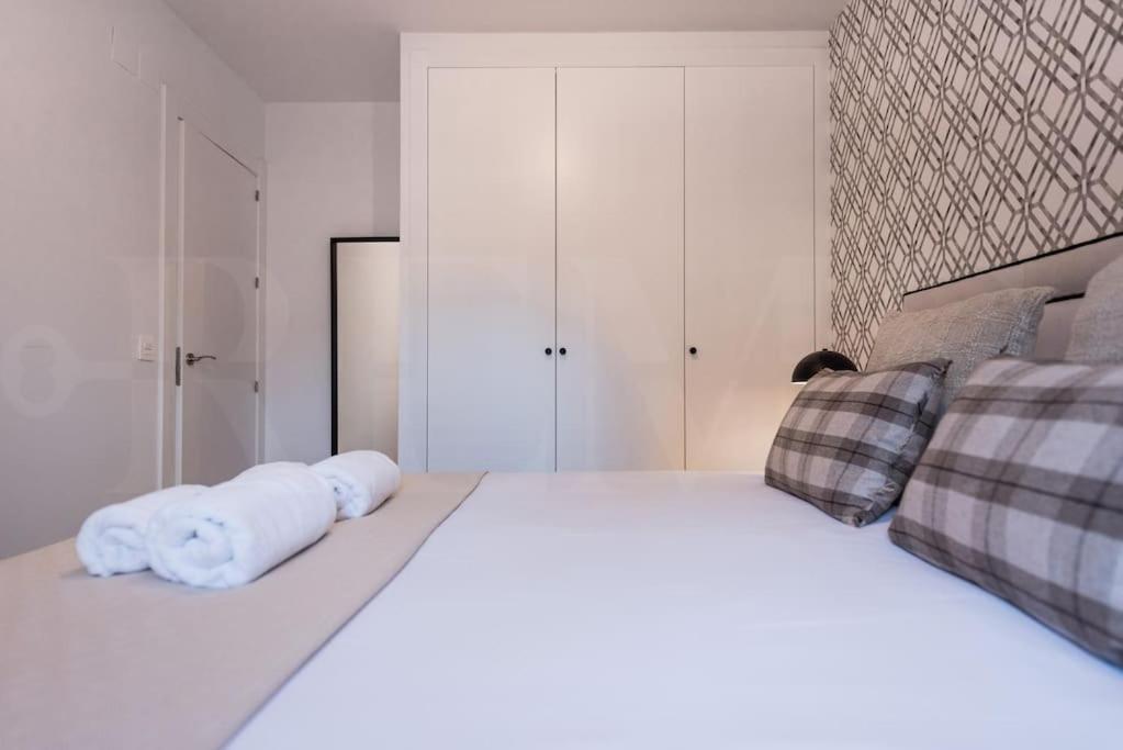 Appartement With Cathedral View & Terrace By Rems Málaga