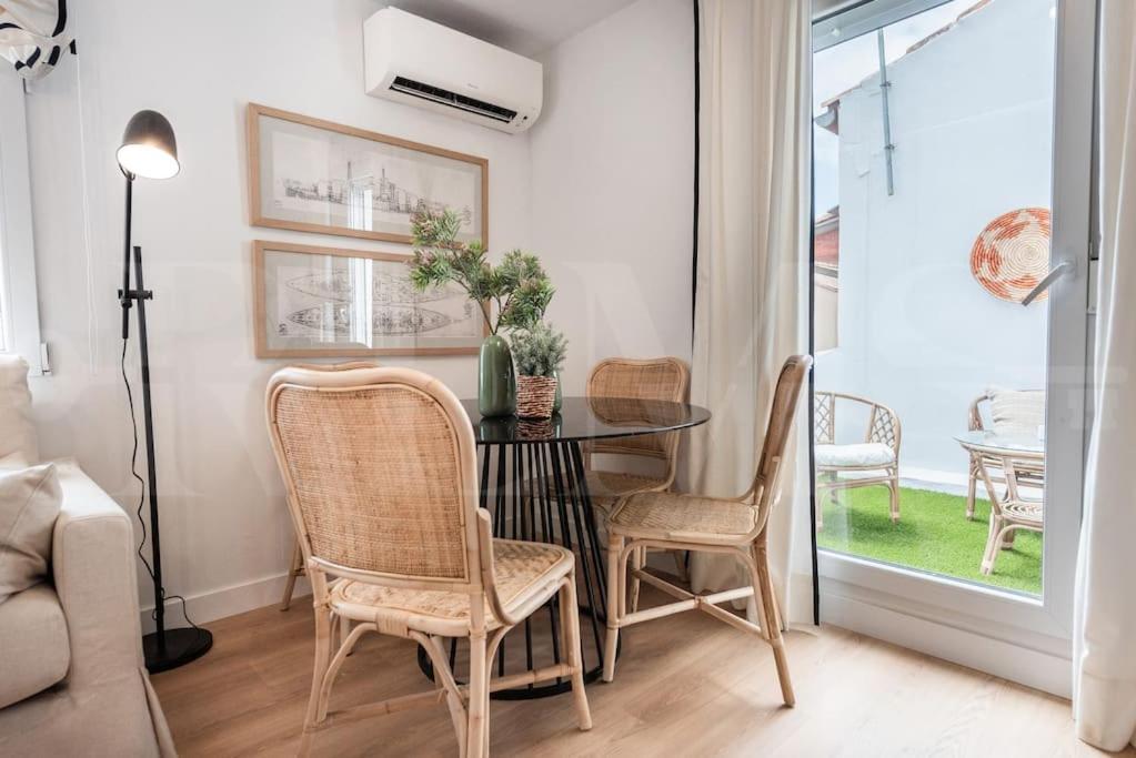 Appartement With Cathedral View & Terrace By Rems *