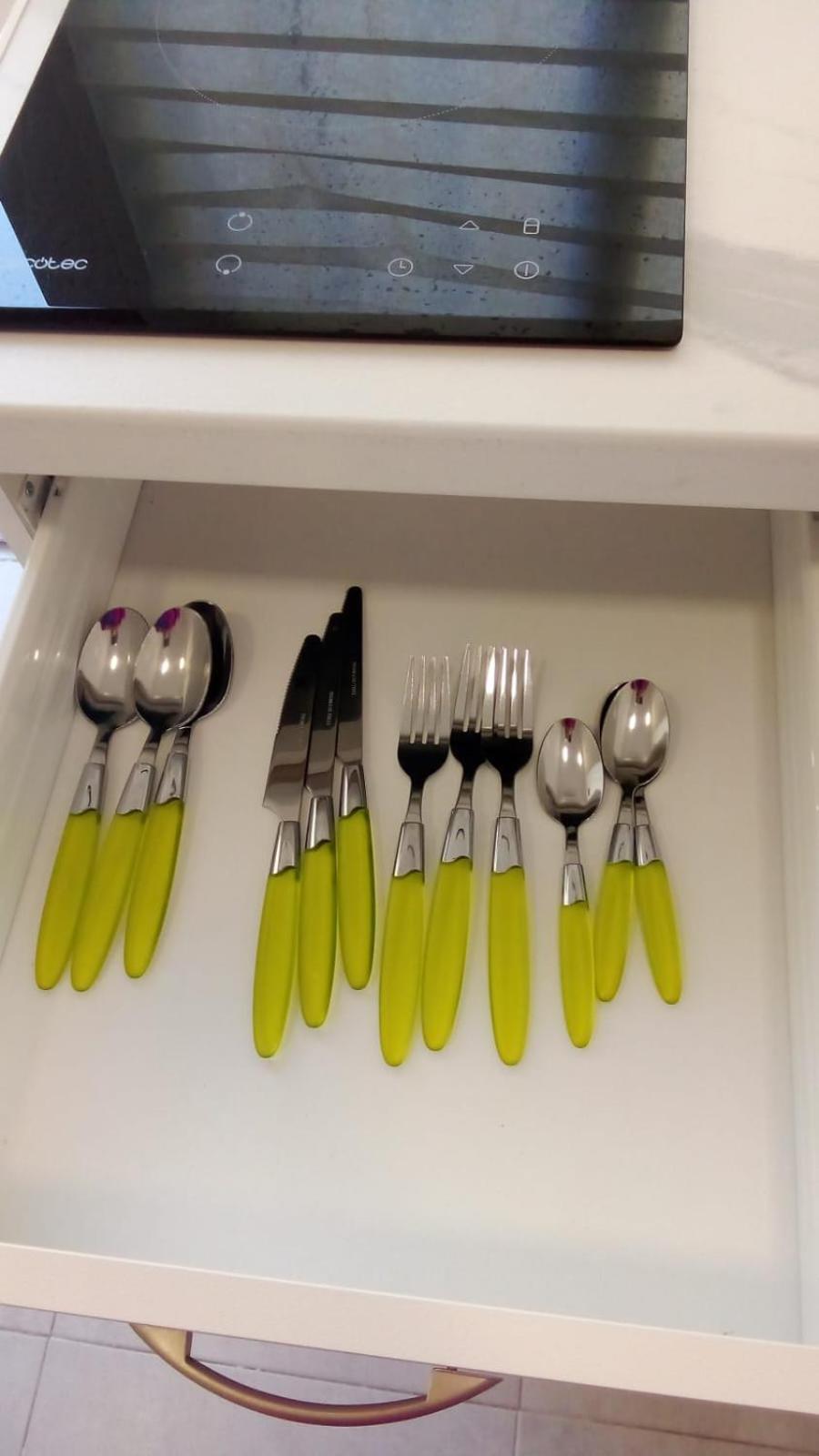 Lägenhet Estudio Encantador Cerca Del Carrefour Rosaleda 1 *