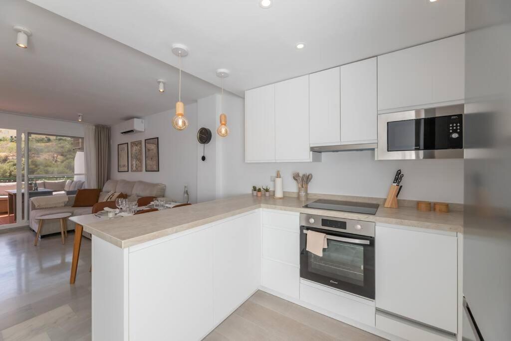 Beautiful 2-bedroom Flat - Pool And Paddle Court Lägenhet