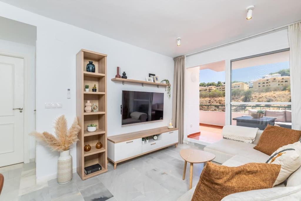 Lägenhet Beautiful 2-bedroom Flat - Pool And Paddle Court