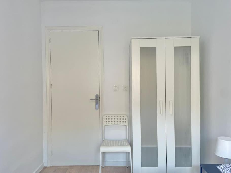 3 Habitaciones, Terraza Y A 200 Metros De La Playa Lägenhet *