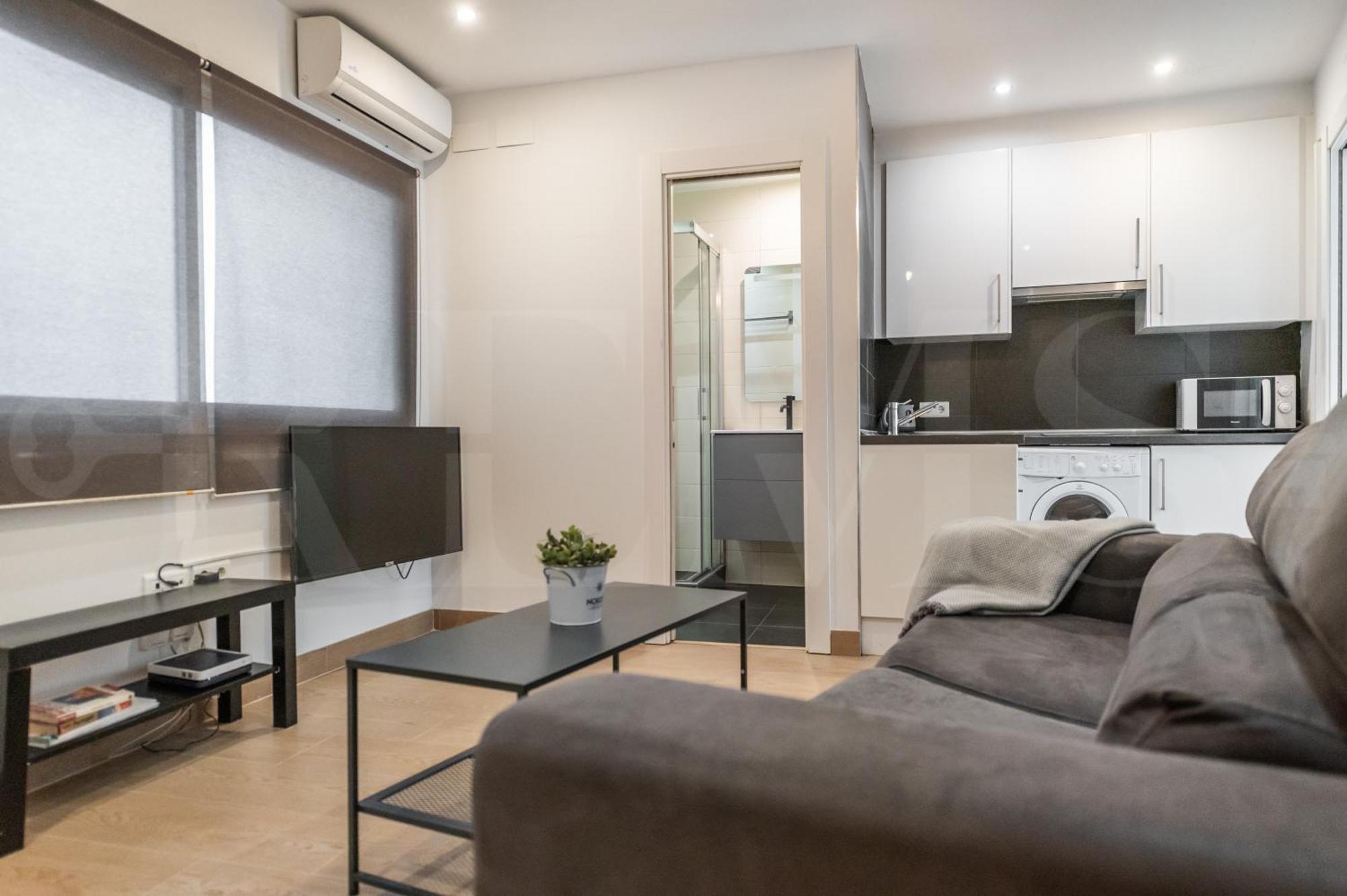 Minimalist In The Heart Of By Rems Apartamento