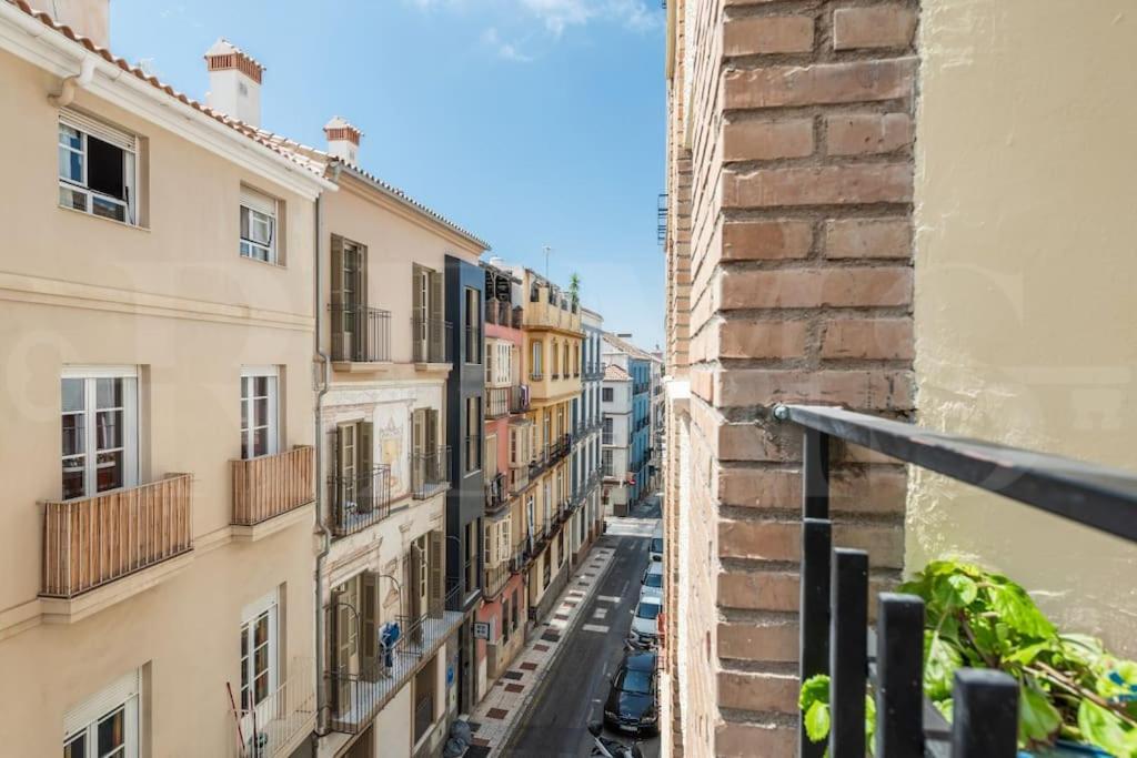 Art-lovers Heaven With Balcony In Center By Rems * Málaga