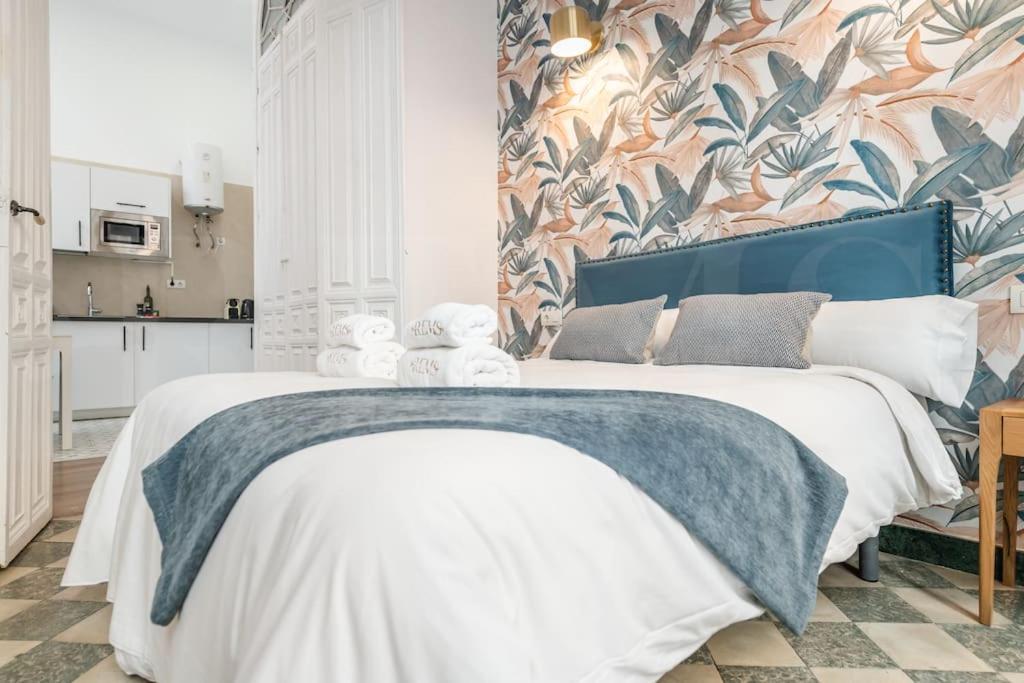 Historic Charm With Contemporary Flair By Rems Apartamento *