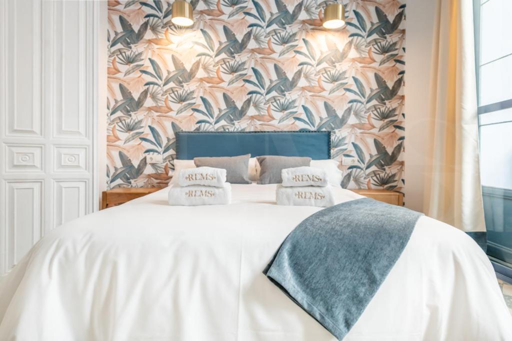 Historic Charm With Contemporary Flair By Rems Apartamento Málaga