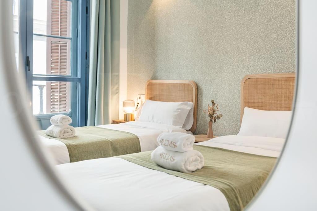 Apartamento Historic Charm With Contemporary Flair By Rems