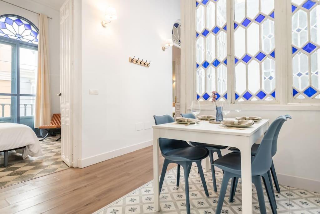 Apartamento Historic Charm With Contemporary Flair By Rems