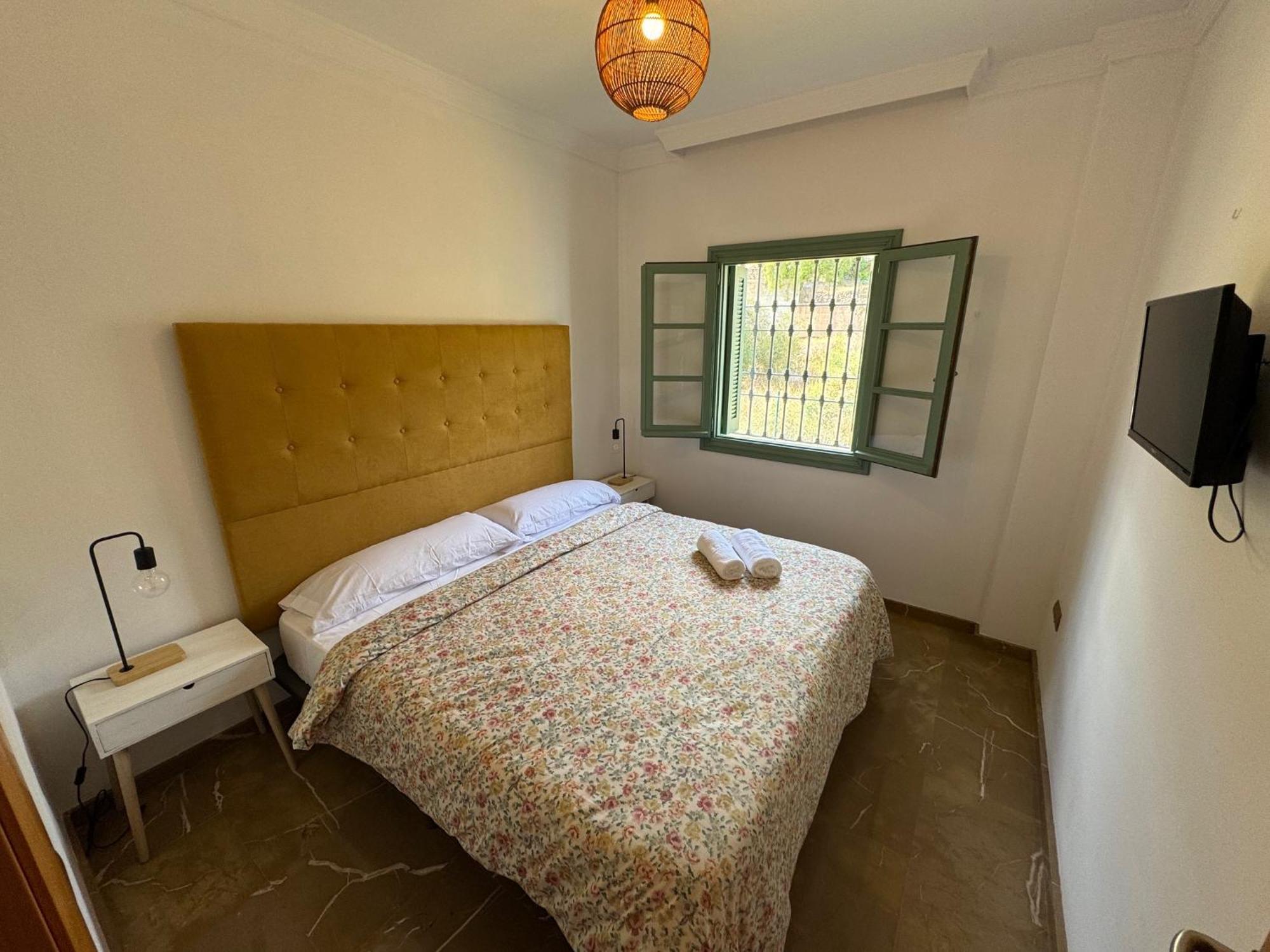 Arte De Aguilas Guest house Malaga