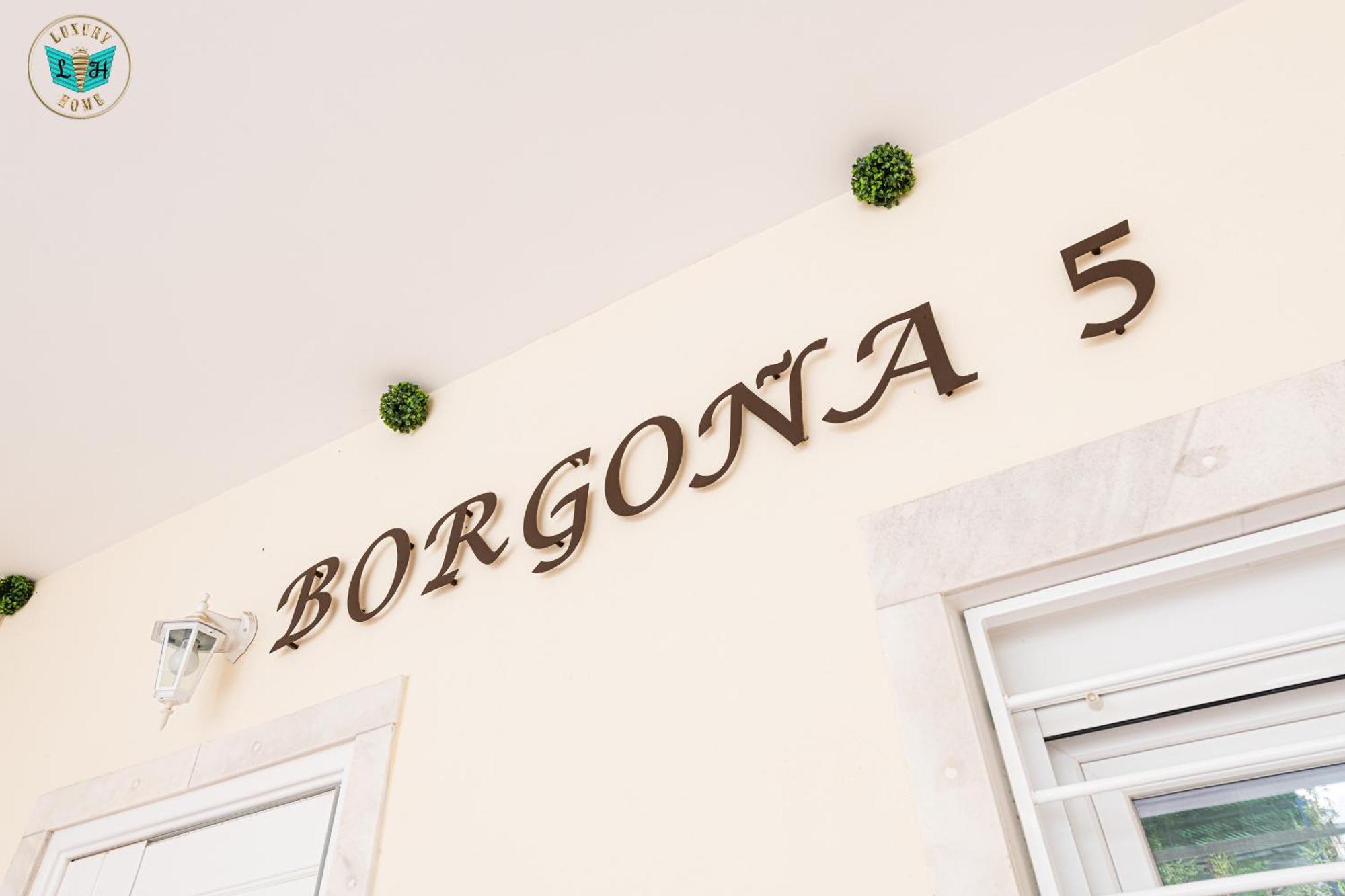 Luxury Poseidon Aparthotel *
