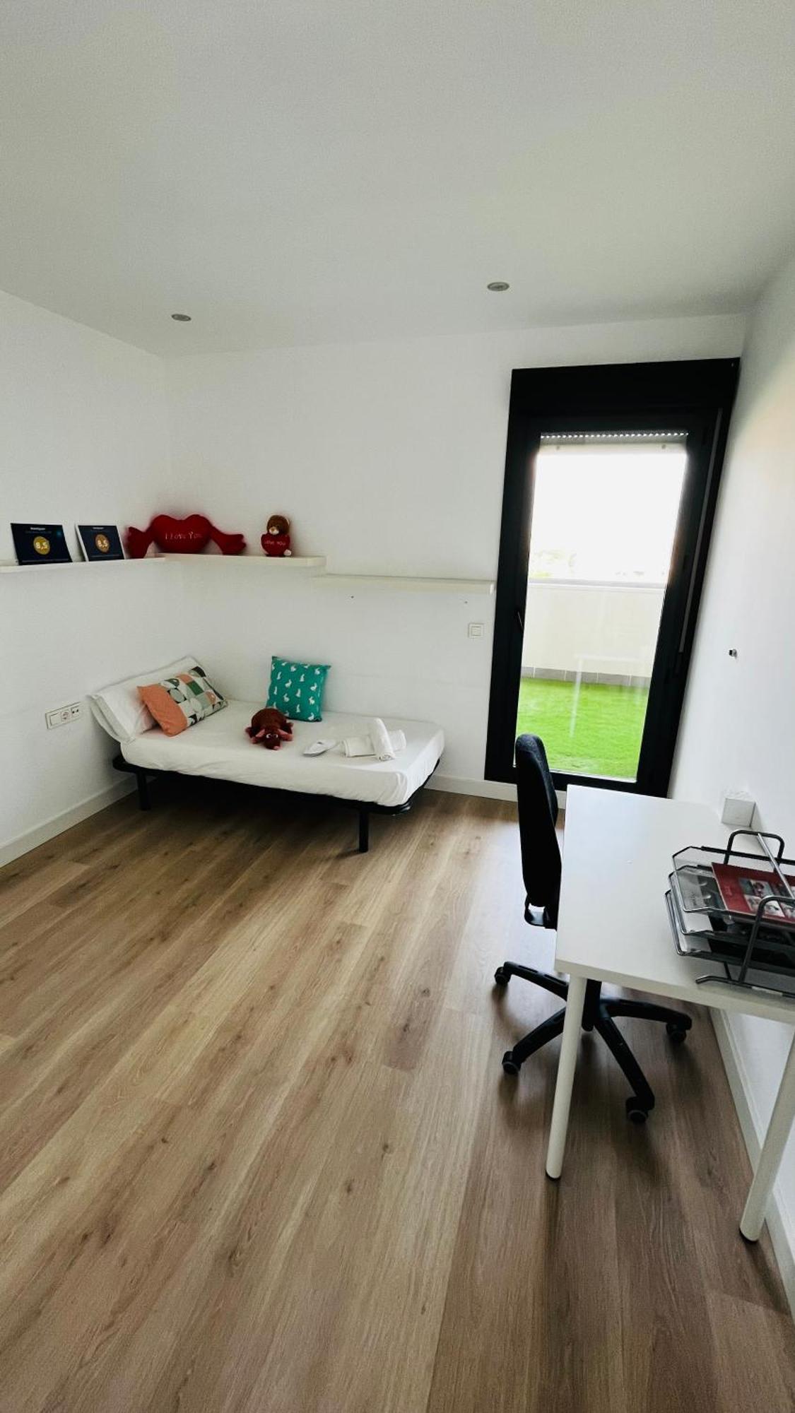 Apartamento ático Con Piscina Y Vistas Al Mar Parque Litoral Málaga