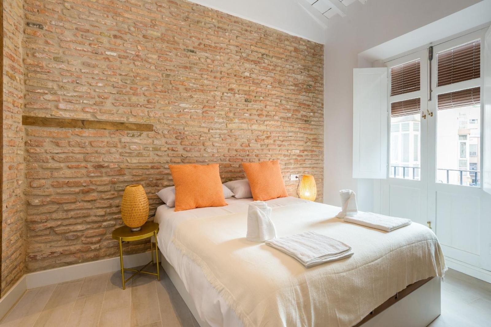 Te1a-el Teatro Brick Wall Prime Location *