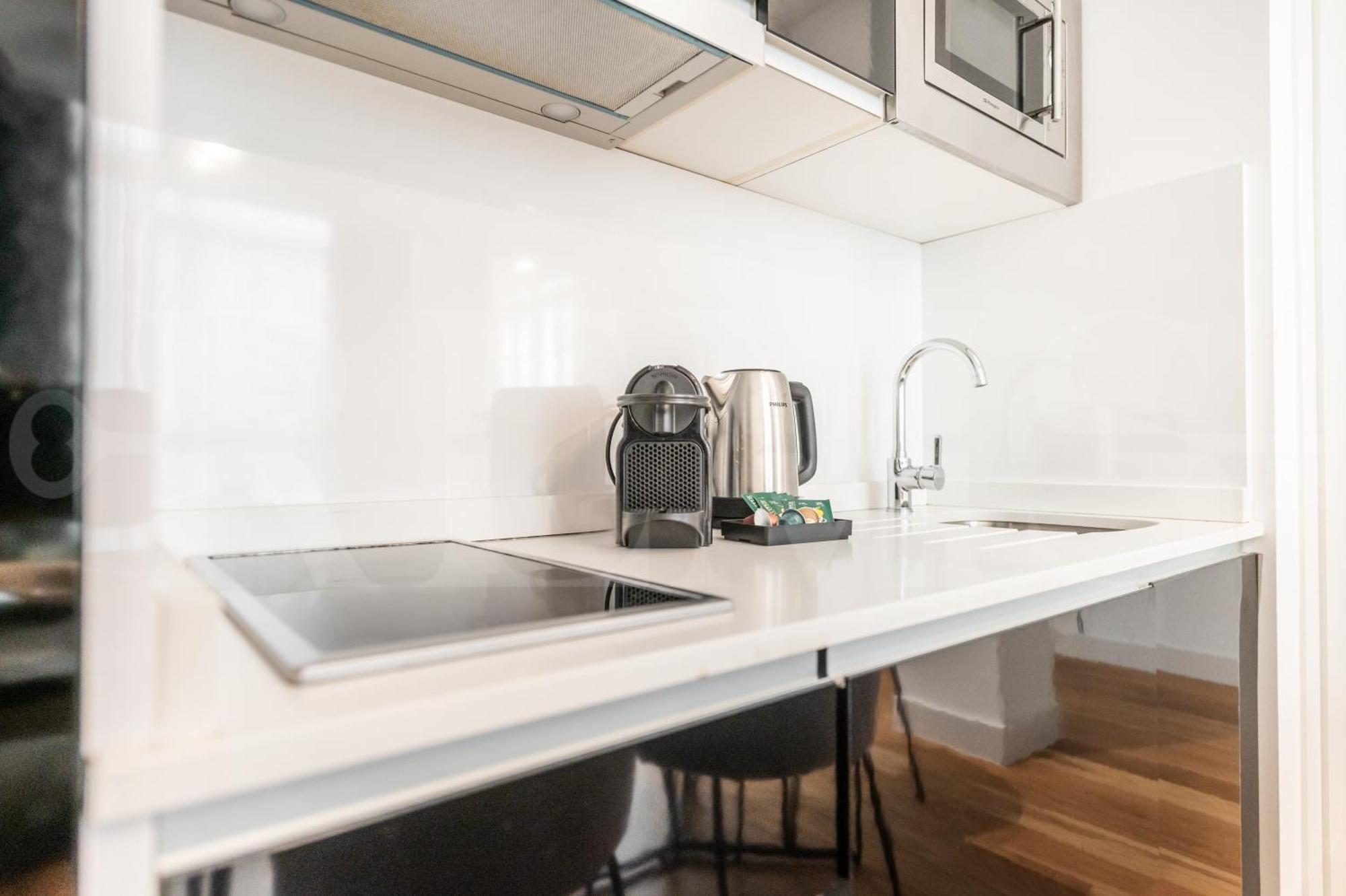 With Picasso Vibes By Rems Appartement *