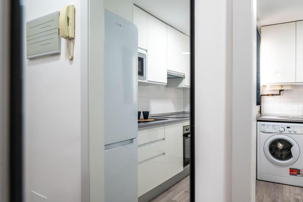 Chic In Heart Of Town Apartamento