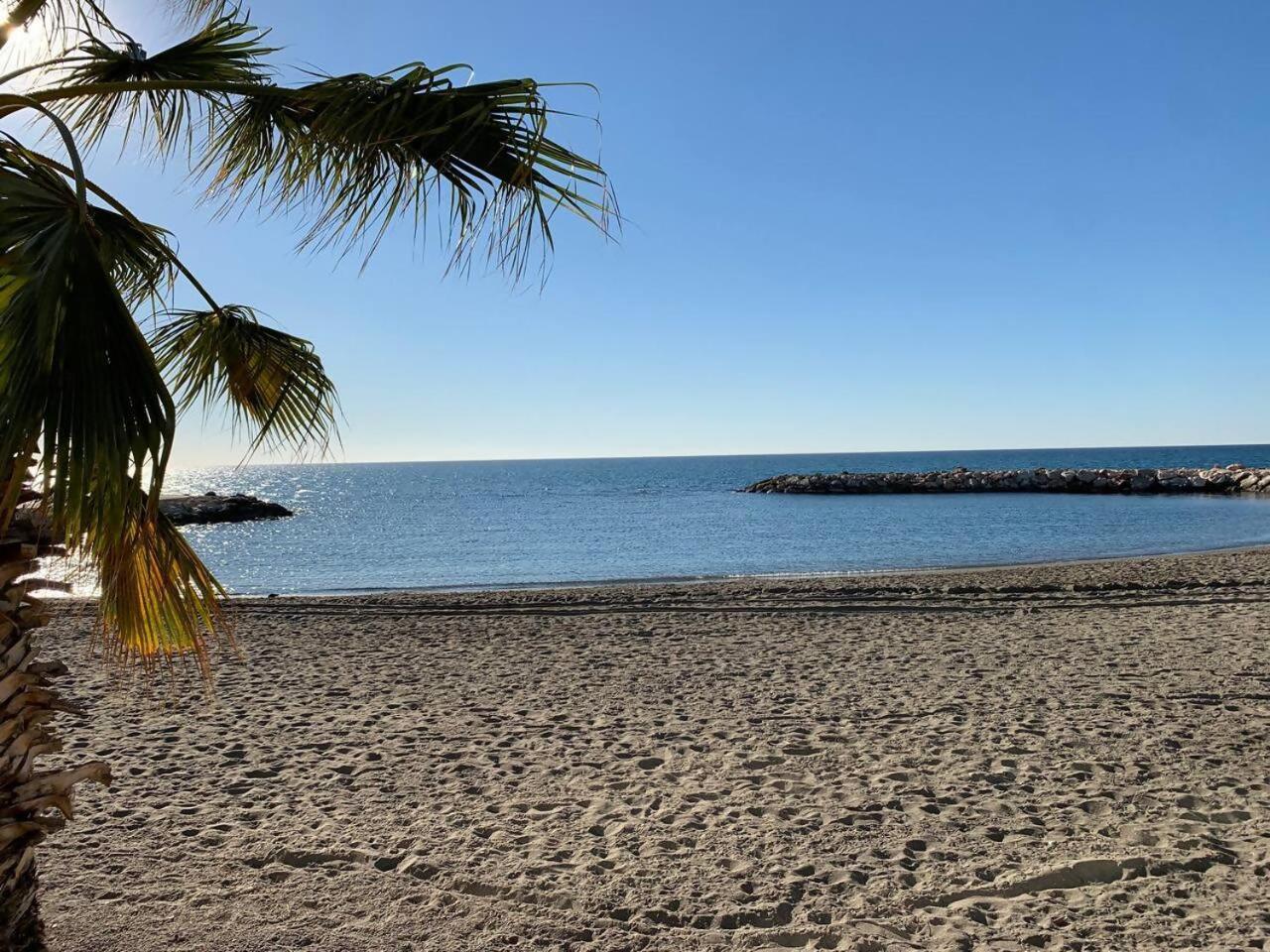 Frente Al Mar Pedregalejo Leilighet