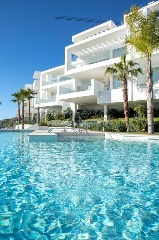 New Ocean View Just 3 Min From Marbella Center Apartamento