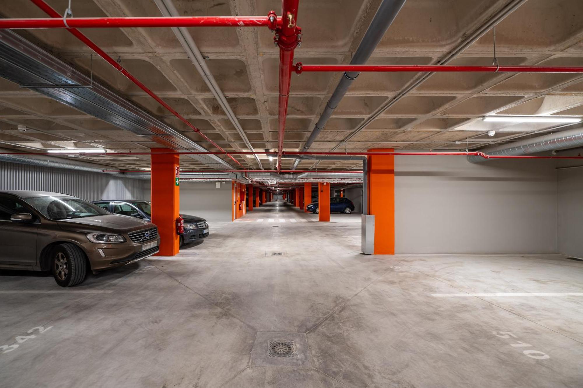 Xpce Urban 8 Skyline - Parking Free *