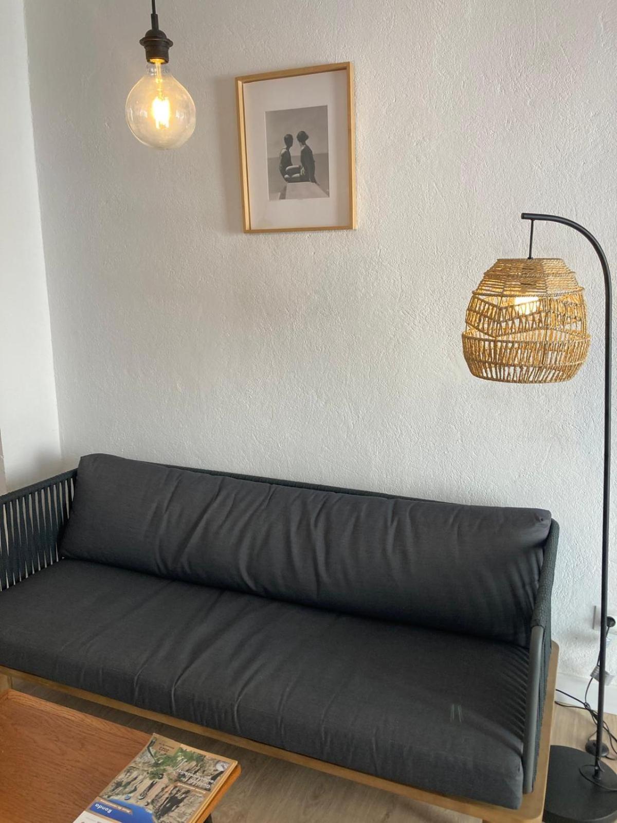 Amplia Y Tranquila Con Bano Privado En Piso Compartido * Málaga