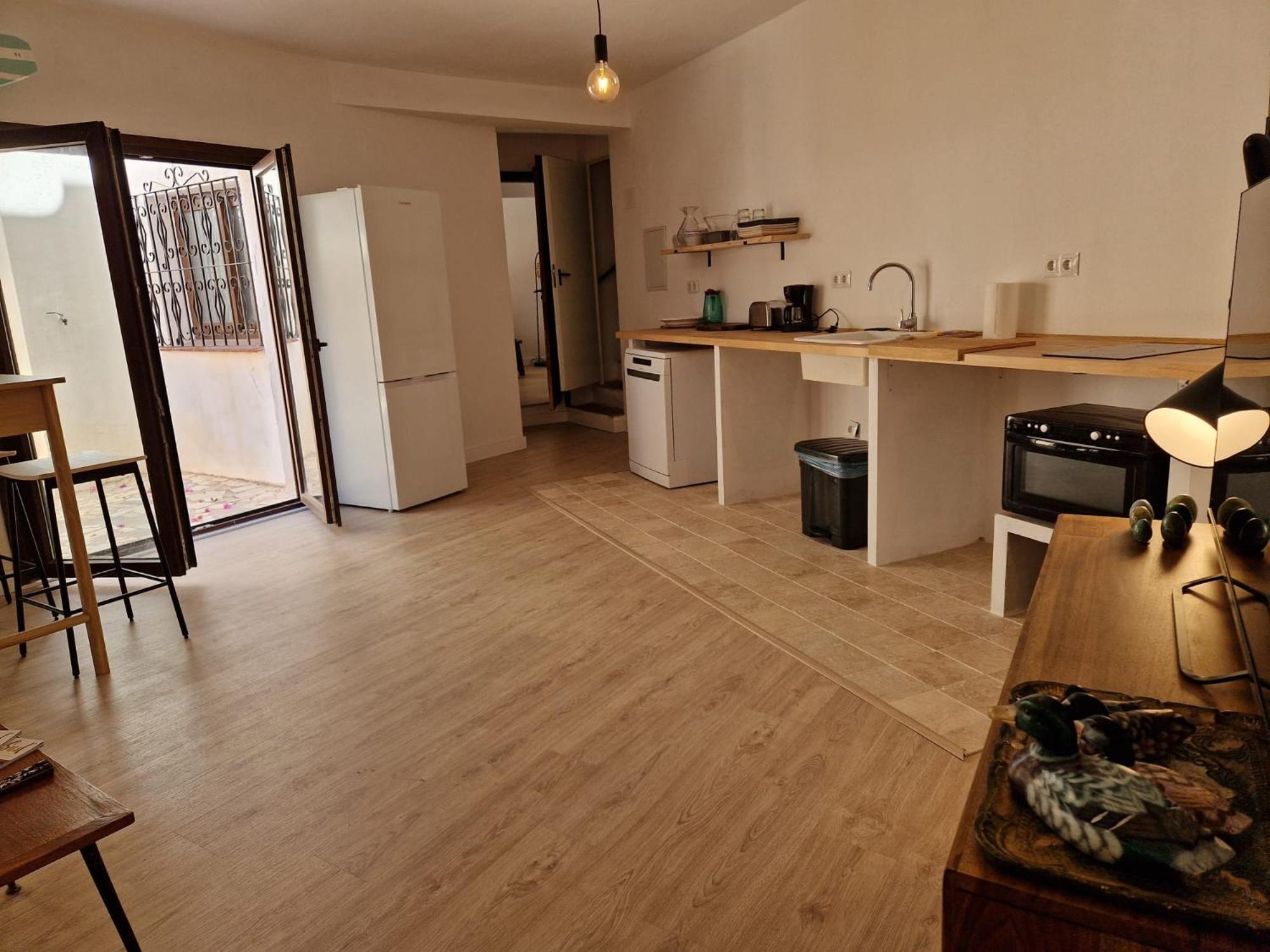 Amplia Y Tranquila Con Bano Privado En Piso Compartido Málaga