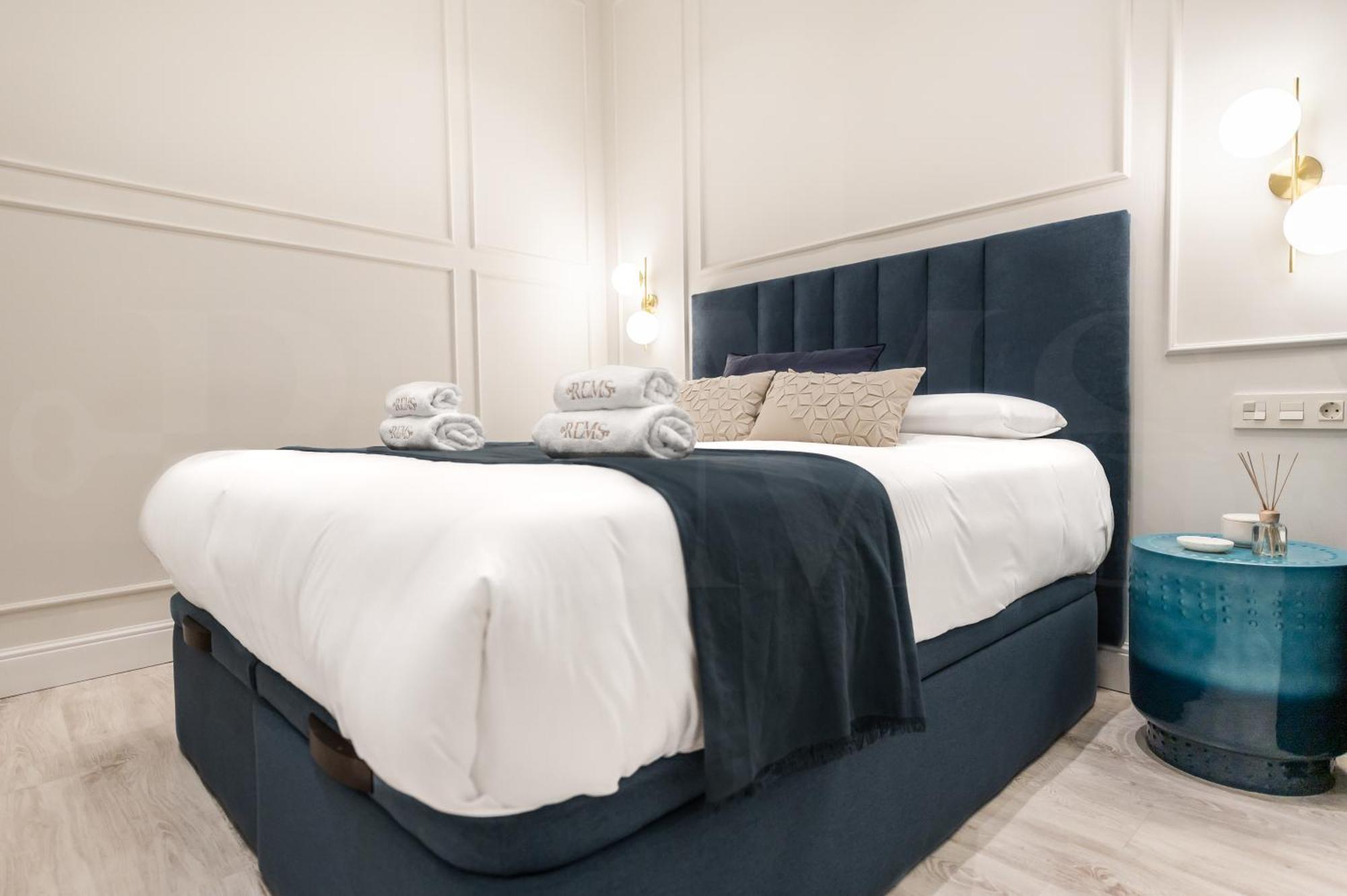 Apartment Historic Charm Steps From Landmarks By Rems *