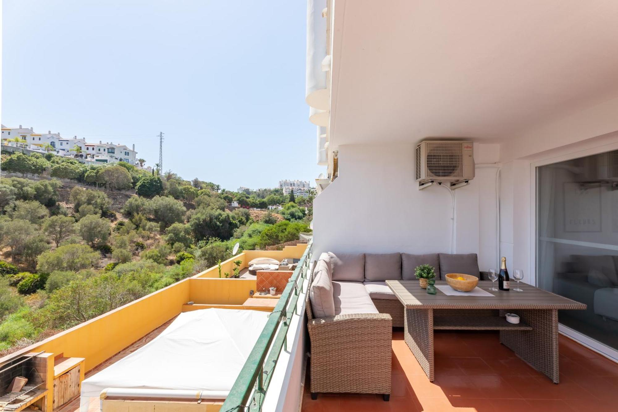 Lägenhet Beautiful 2-bedroom Flat - Pool And Paddle Court