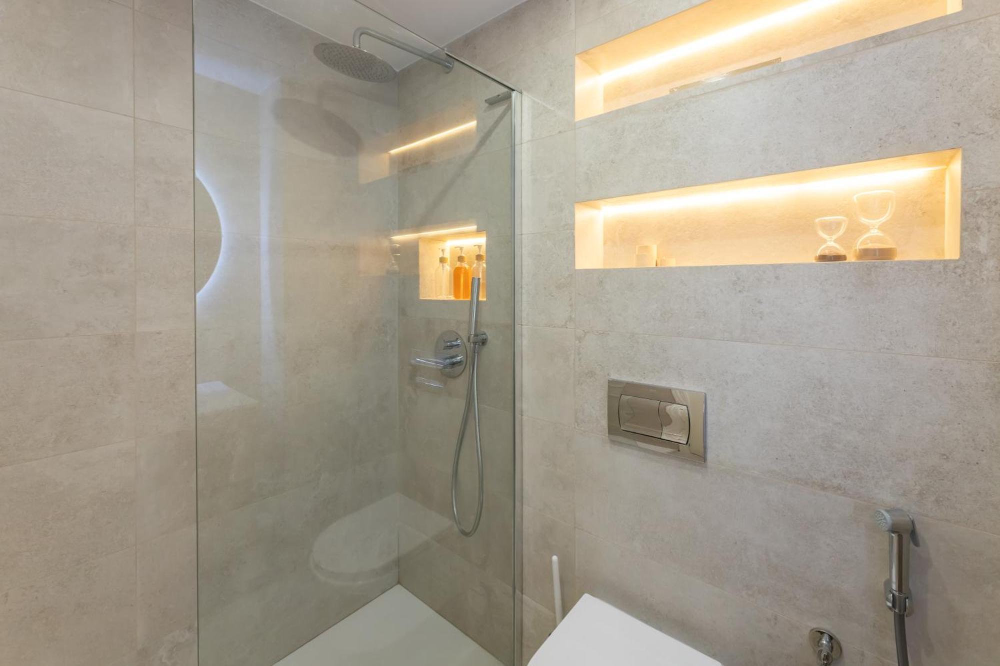 Lägenhet Beautiful 2-bedroom Flat - Pool And Paddle Court